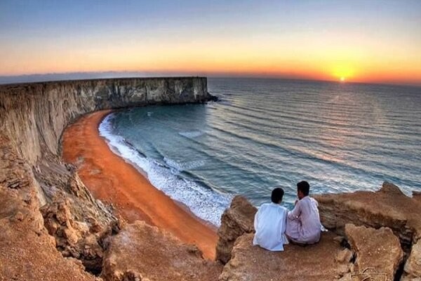 جاهای دیدنی در سفر در پاییز - بندر چابهار